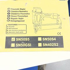Pneumatic stapler heavy duty.
