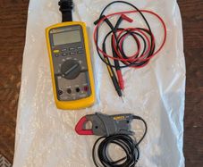 Fluke 83V with i200 A/C current clamp