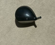 Titleist 909d2 driver head loft 10.5