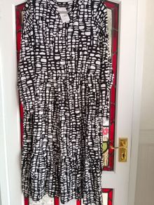 Ladies Dresses 16/18