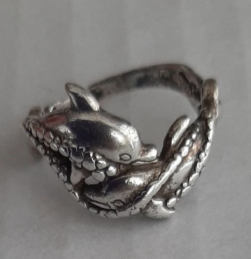 silver Dolphins ring