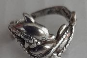 silver Dolphins ring