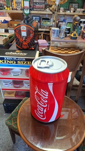 Vintage Retro coca cola can mini fridge