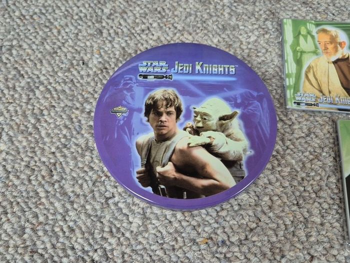 Star Wars Jedi Knights Metal Tin with 5 Metal Card Set 1998 Lucasfilm