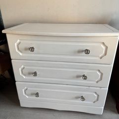 Chest drawer