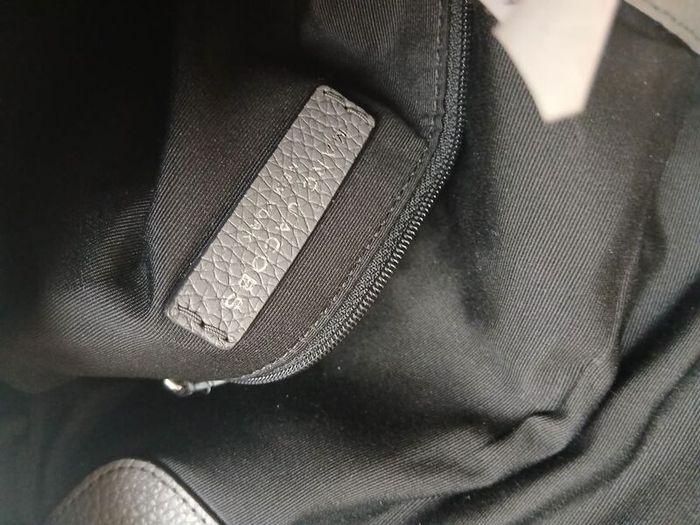 Marc Jacobs Leather Bag.