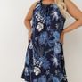 Beautiful Long Dress size 18 Image 2