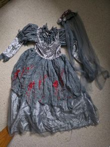 Dead bride costume size 7-8 y