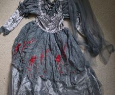 Dead bride costume size 7-8 y