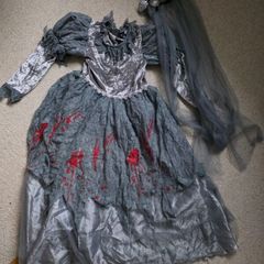 Dead bride costume size 7-8 y