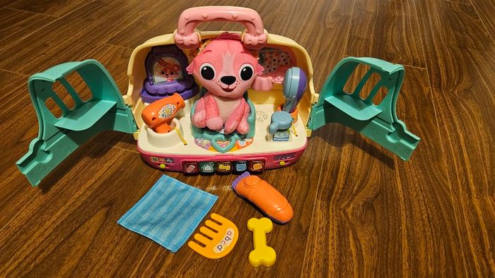 VTech - puppy carrier with accessories,