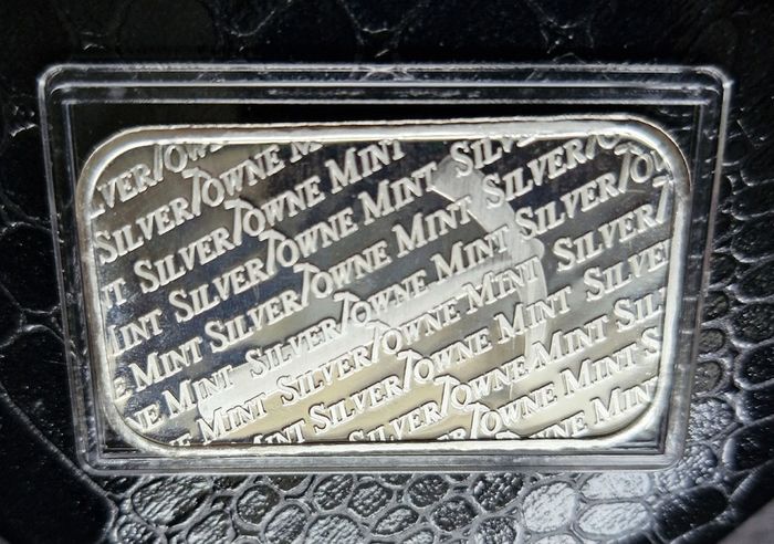 1 oz Silver Bar Silver Towne Mint .999