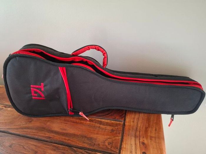 Kala Makala MK-CE Concert Electro-Acoustic Ukulele