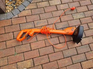 Black decker grass trimmer