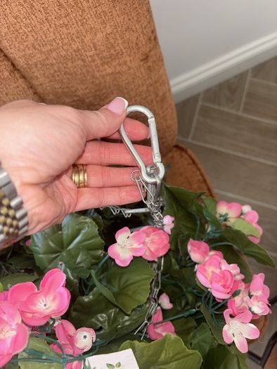 Brand new Artificial hanging basket