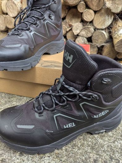 Helly Hansen Cascade mens waterproof mid boots