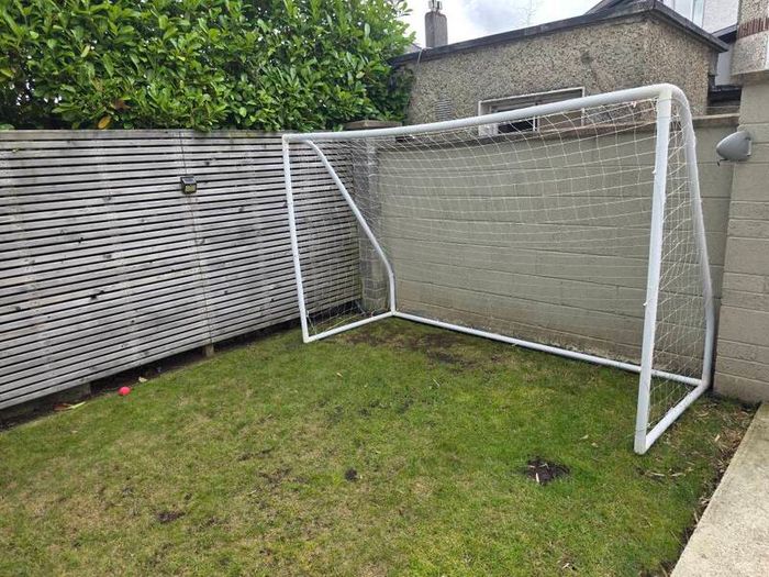 Brand New Goalz Pro 10ft by 6ft Football Goal still in box