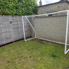 Brand New Goalz Pro 10ft by 6ft Football Goal still in box