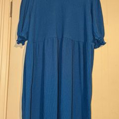 stunning crinkle midi dress from New Look