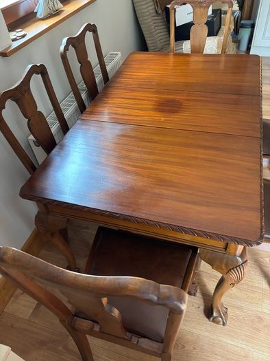 Solid kitchen table and chairs