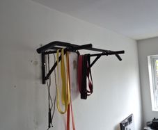 pull up bar