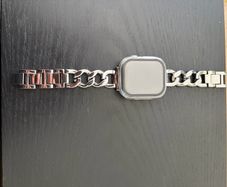 Apple Watch metal strap