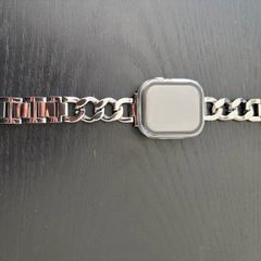 Apple Watch metal strap
