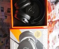 Steel series Arctis Prime Headphones and Mic