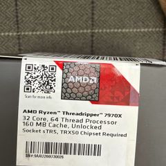 AMD Ryzen Threadripper 7970X (32-core / 64-thread, Socket sTR5)