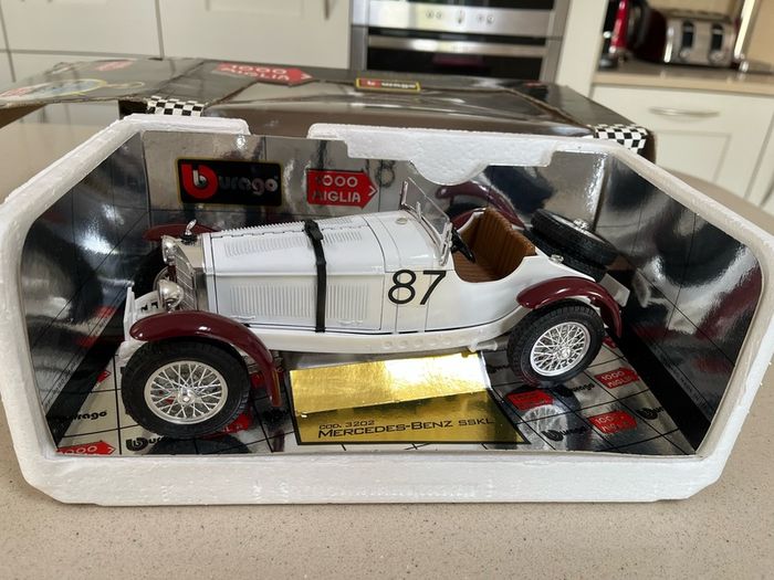 Mille Miglia Burago Model Car Scale 1/18