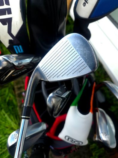 Set of Taylormade Golf Clubs
