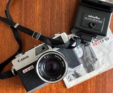 Canon Canonet G-III QL17 35mm Rangefinder Bundle + Flash, Manual
