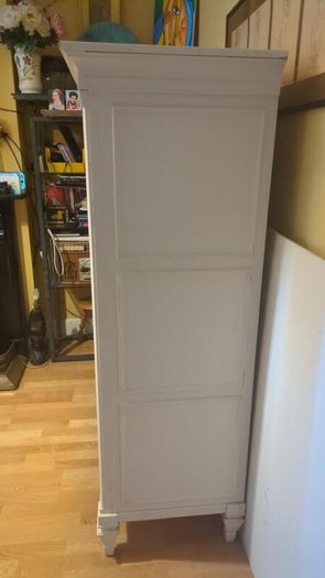French Style Solid Wood Wardrobe & Chest Combination - Sliding Door, 8 Drawers, Shelving - Cream