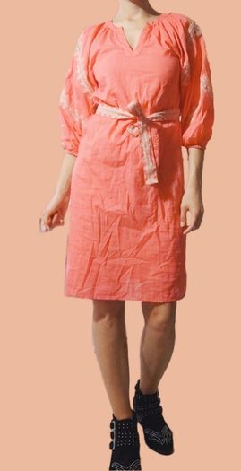 New pink dress Woolworth XS with embroidered details, cinched at the waist with a matching fabric belt