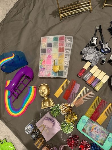 Rainbow high accessories and few dolls