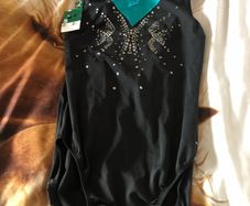 Girls BNWT Leo tart
