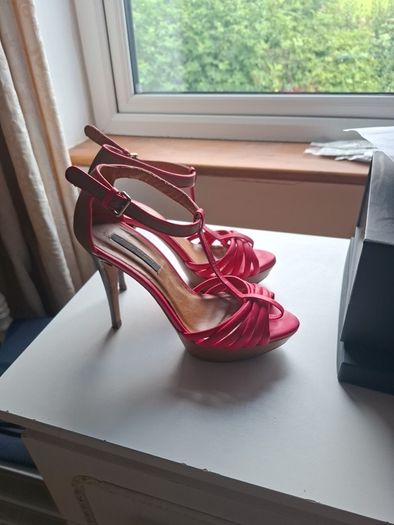 Zara Hot Pink Heels