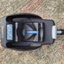 Maxi Cosi Isofix Base and Car Seat Image 2