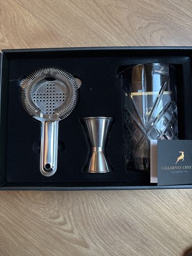 Cocktail mixer set