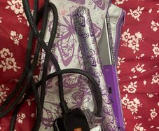 Nicky Clarke hair straightener