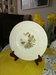 WEDGWOOD OLD porcelain plate