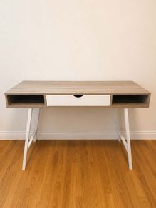 Abbetved JYSK Desk