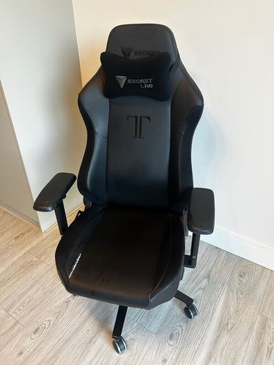Secretlab TITAN Gaming / Office Chair  Black NEO