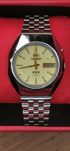 Vintage 70's Japanese ORIENT -Crystal Day-Date