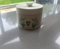 Carlton pot