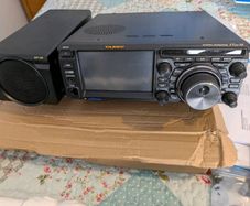 Yaesu Transciever,Speaker,Power Supply