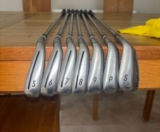 Taylormade sim 2 max irons