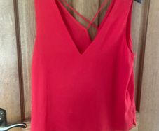 Red cami