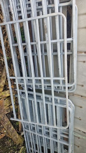 calf gates 8 4fts 4 five ft 4 x8 ft light gates and 8 ft hevey calf gates x8 price in pictures