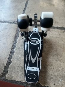 Double kick single pedal